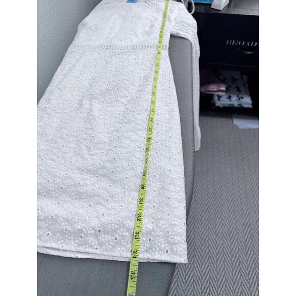 CeCe White Eyelet Fabric Large Bell Sleeves Ruffled Cuffs Mini Dress Size 10 - Picture 9 of 10